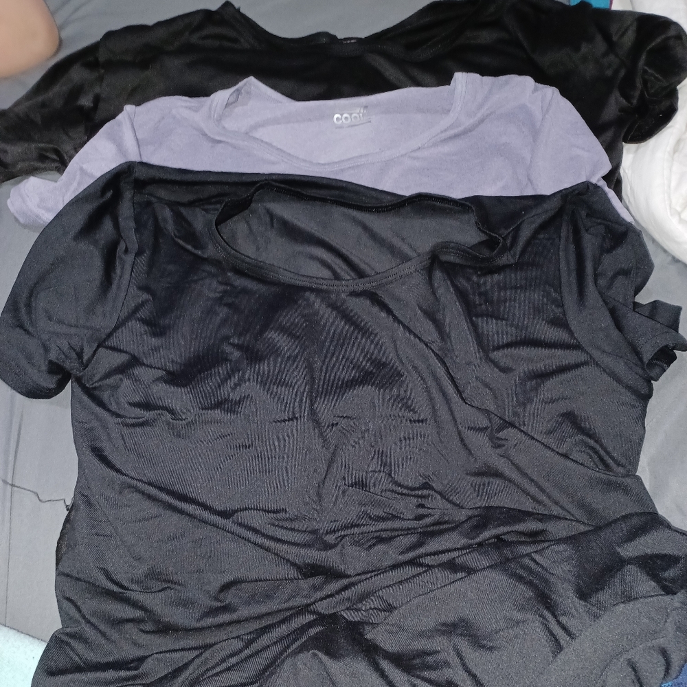 Cool 32 weman shirts brand new with tags size large